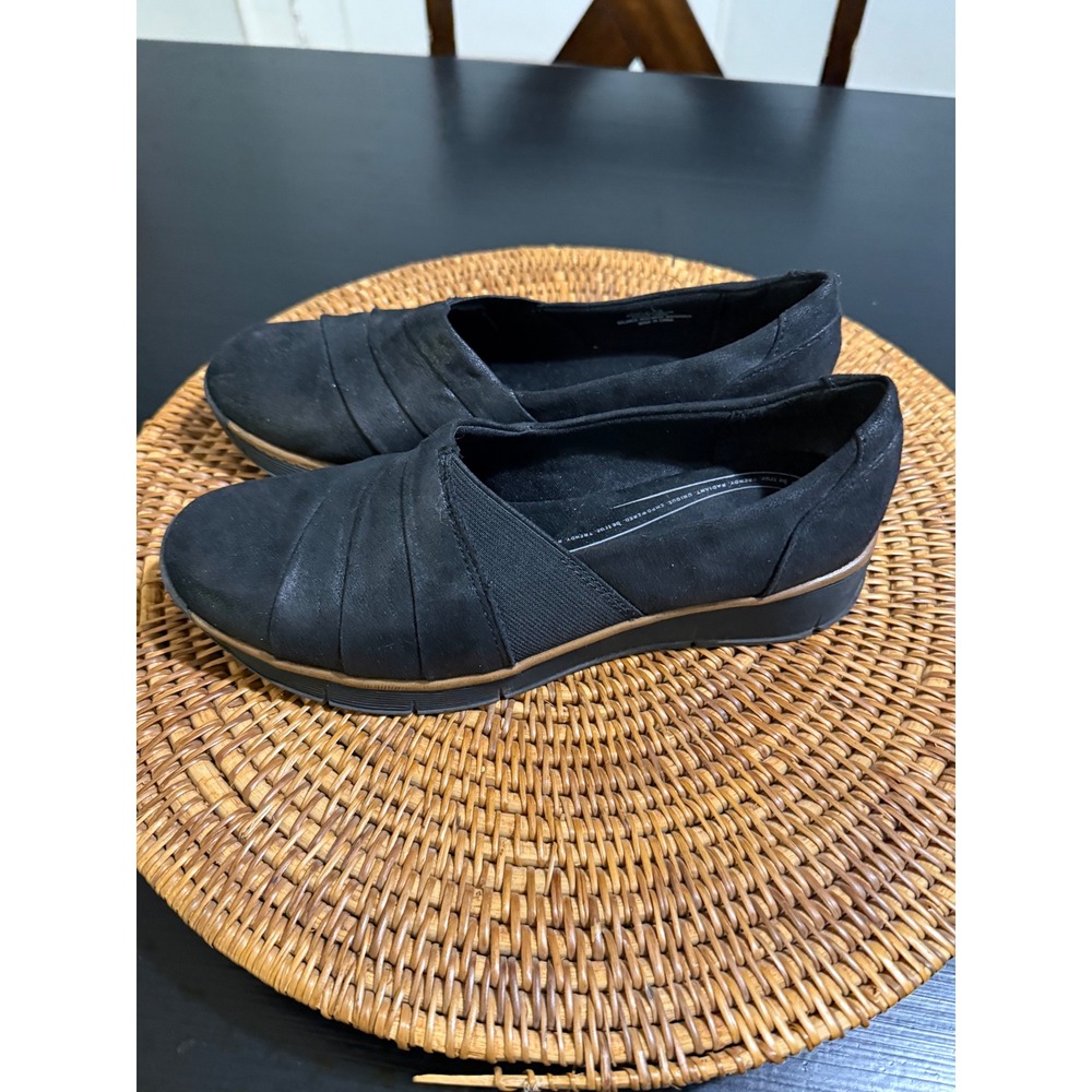 Baretraps Be True Women Black Pleated Comfort Slip On Wedge Shoes Size 7.5